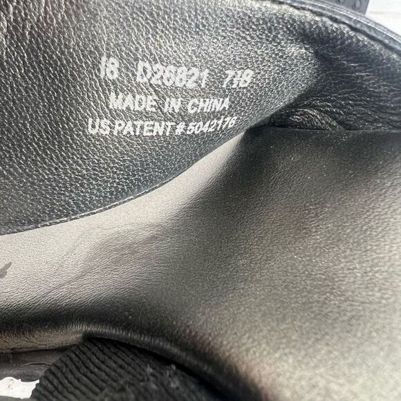 Cole Haan NikeAir Womens Slip On Sandals Flats Open Toe Black Leather Size 7.5B - Picture 8 of 8